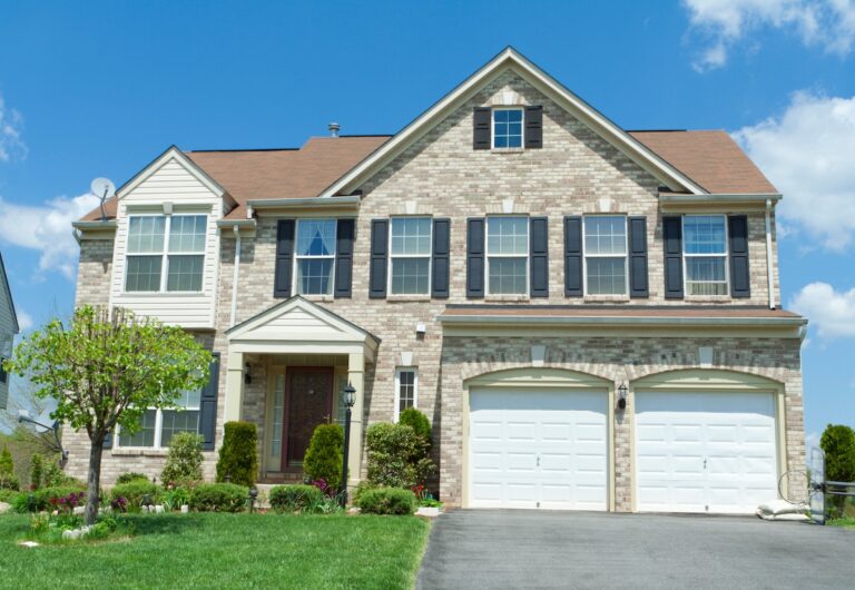 vinyl siding with brick